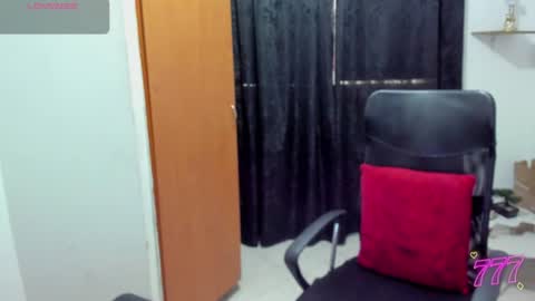 Snapshot of sebascuterouss chatting on June 12, 1:54 pm sebas 3 online show from June 12, 1:54 pm