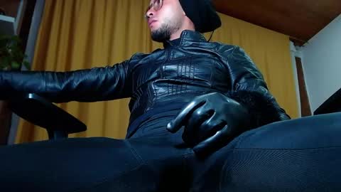 Sebastian online show from May 23, 5:23 am