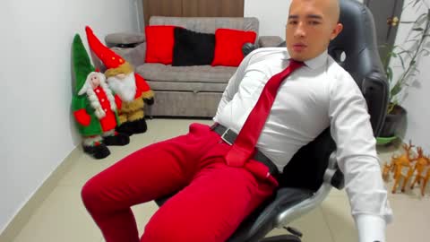 juan  sebastian online show from December 24, 4:40 pm