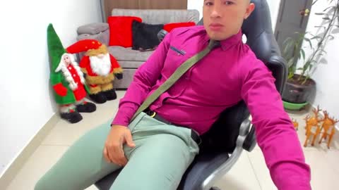 juan  sebastian online show from December 29, 1:38 pm