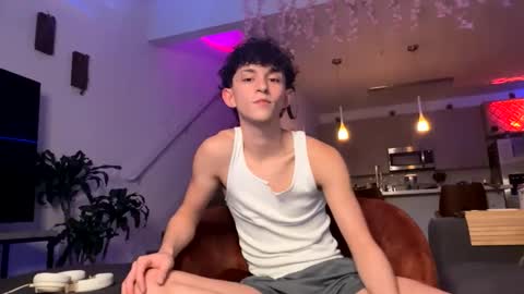 SebastianErosX online show from May 14, 3:02 am
