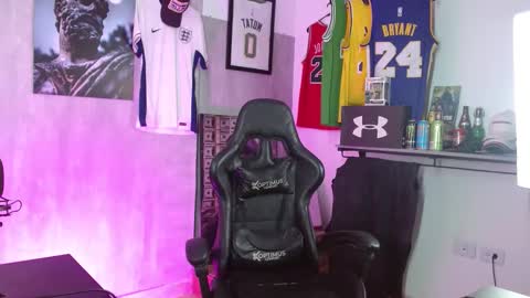 Snapshot of sebastiano_97 chatting on December 17, 5:57 am Sebastiano online show from December 17, 5:57 am