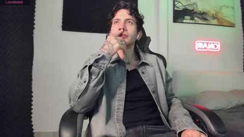 Lucian Sinclair online show from February 15, 1:13 am