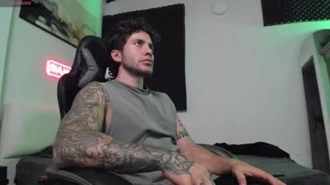 Lucian Sinclair online show from February 26, 2:21 am