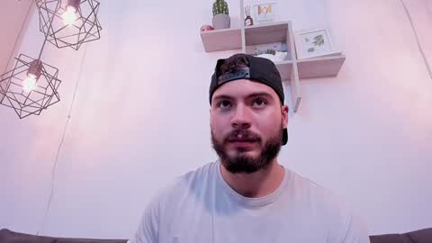 Snapshot of sebastianvilla__ chatting on January 3, 1:27 am Instagram jeanpaulfit online show from January 3, 1:27 am