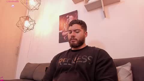 Snapshot of sebastianvilla__ chatting on September 15, 11:05 pm Instagram jeanpaulfit online show from September 15, 11:05 pm