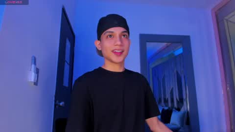 Sebastian online show from July 8, 8:35 pm