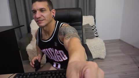 Lucian online show from December 5, 11:08 am