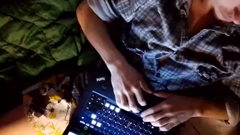 Snapshot of sechenov_clear chatting on April 14, 9:32 pm hiroshi satanaka online show from April 14, 9:32 pm