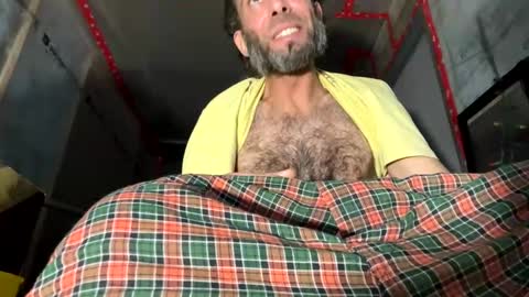 Snapshot of sechsboy chatting on December 15, 1:35 am Sechsboy online show from December 15, 1:35 am