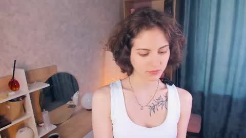 Mia online show from July 2, 6:08 am
