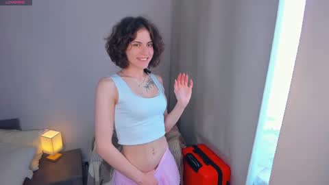 Mia online show from July 22, 6:05 am