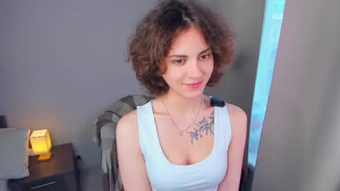 Mia online show from July 29, 5:38 am