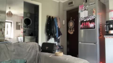 Secret Lovers online show from April 27, 2:48 pm