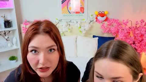 Snapshot of secret_materialz chatting on November 21, 9:30 am secret_materialz online show from November 21, 9:30 am