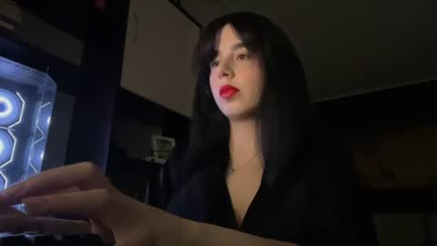 secret_vanilla_ online show from July 20, 4:16 am