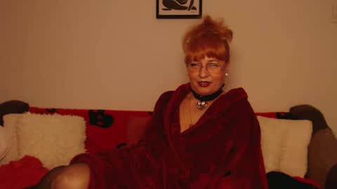Snapshot of secretrosemary chatting on December 15, 7:21 pm SecretRosemary online show from December 15, 7:21 pm
