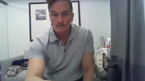 Snapshot of secretsubcuck chatting on January 18, 3:32 am secretsubcuck online show from January 18, 3:32 am