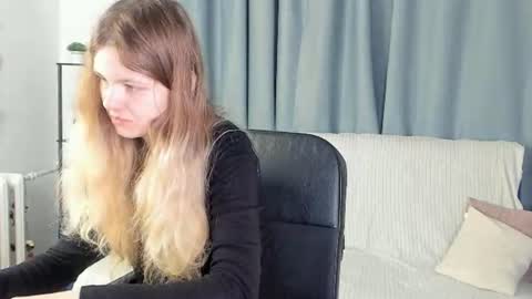 secrettier online show from June 29, 5:03 am