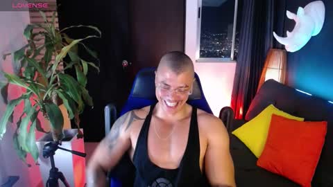 Snapshot of seddy_ chatting on February 1, 12:51 am sed online show from February 1, 12:51 am