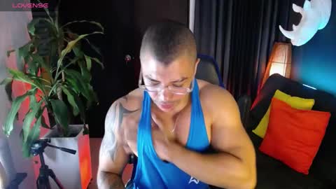 Snapshot of seddy_ chatting on February 4, 10:32 am sed online show from February 4, 10:32 am