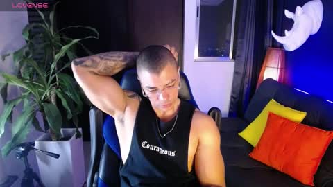 Snapshot of seddy_ chatting on February 5, 9:15 am sed online show from February 5, 9:15 am