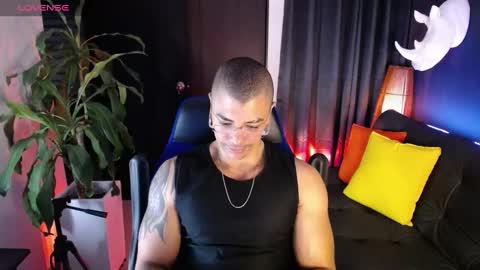 Snapshot of seddy_ chatting on February 11, 8:37 am sed online show from February 11, 8:37 am