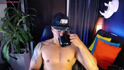 Snapshot of seddy_ chatting on February 27, 11:20 am sed online show from February 27, 11:20 am