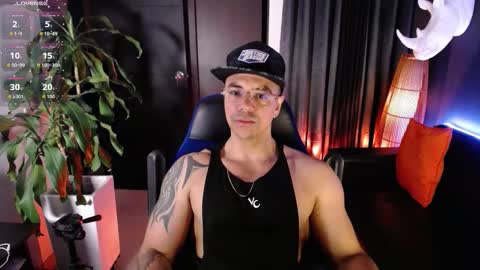 Snapshot of seddy_ chatting on October 24, 8:22 am sed online show from October 24, 8:22 am