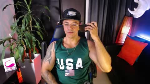 Snapshot of seddy_ chatting on April 5, 8:22 am sed online show from April 5, 8:22 am