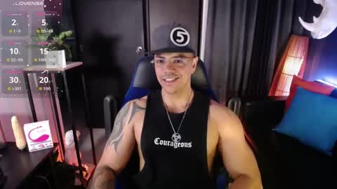 Snapshot of seddy_ chatting on April 17, 9:01 am sed online show from April 17, 9:01 am