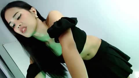 YU RI online show from January 12, 5:23 am