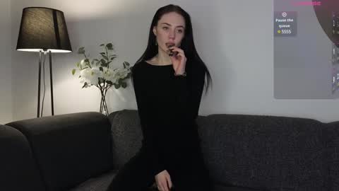Sara online show from January 11, 8:43 pm