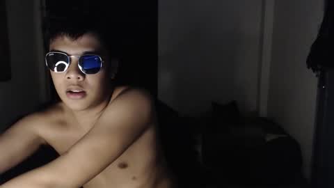 Snapshot of seduceme01 chatting on October 23, 5:23 pm seduceme01 online show from October 23, 5:23 pm