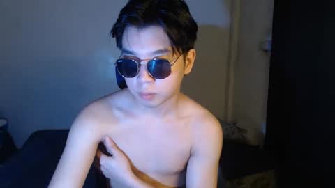 Snapshot of seduceme01 chatting on December 15, 6:45 pm seduceme01 online show from December 15, 6:45 pm