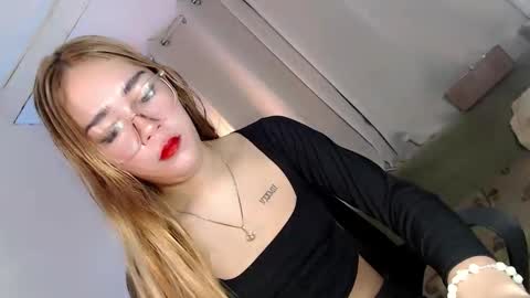 seducing_angela online show from October 22, 1:28 am