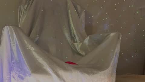 Snapshot of seductive_flower chatting on November 20, 9:42 am Mali online show from November 20, 9:42 am