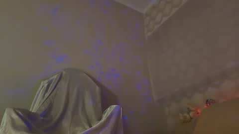 Snapshot of seductive_flower chatting on November 27, 10:28 am Mali online show from November 27, 10:28 am