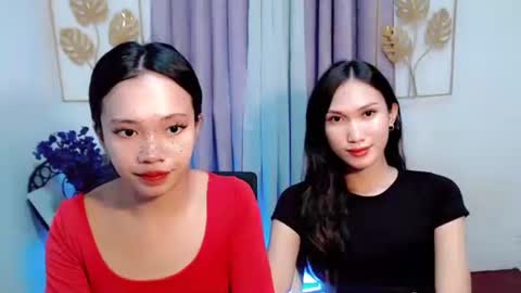 Snapshot of seductive_kimxxx chatting on November 18, 2:28 am your miss universe kim online show from November 18, 2:28 am