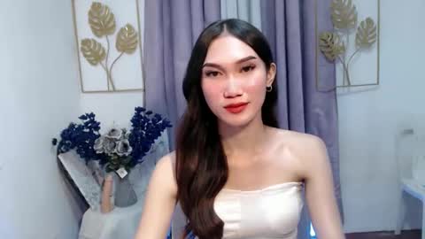 Snapshot of seductive_kimxxx chatting on December 2, 4:24 pm your miss universe kim online show from December 2, 4:24 pm