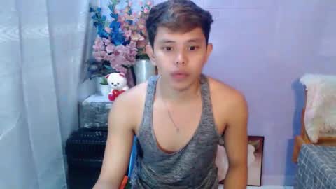 Snapshot of seductive_maxxx chatting on May 15, 11:34 pm Max online show from May 15, 11:34 pm