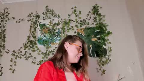 Snapshot of seductive_she_wolf chatting on November 11, 5:57 pm seductive_she_wolf online show from November 11, 5:57 pm