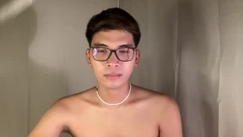 Snapshot of seductive_william chatting on October 4, 3:10 pm William online show from October 4, 3:10 pm