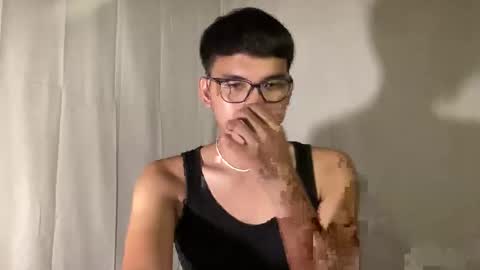 Snapshot of seductive_william chatting on October 29, 10:28 am William online show from October 29, 10:28 am