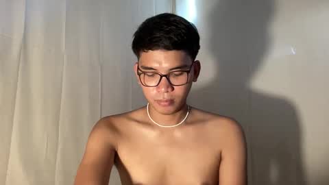 Snapshot of seductive_william chatting on November 25, 4:12 am William online show from November 25, 4:12 am