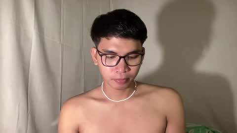 Snapshot of seductive_william chatting on December 2, 4:46 pm William online show from December 2, 4:46 pm