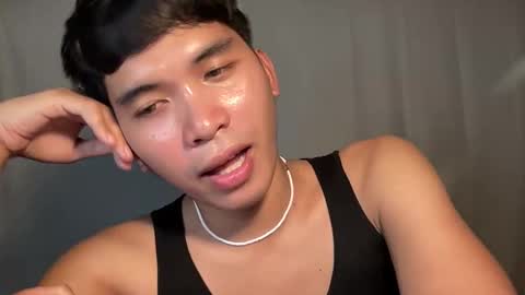 Snapshot of seductive_william chatting on February 4, 4:13 pm William online show from February 4, 4:13 pm