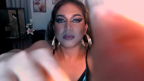 YOUR LOVES CHEALSY online show from January 8, 6:10 pm