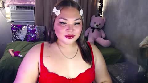 Snapshot of seductivecurvesxxx chatting on March 18, 6:11 pm Its me Jazzi online show from March 18, 6:11 pm