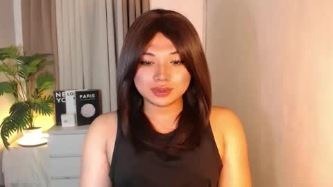 Deluxe online show from February 8, 8:34 pm